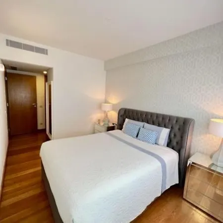 Becas House - アパート *