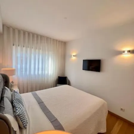 Апартаменты Becas House - *